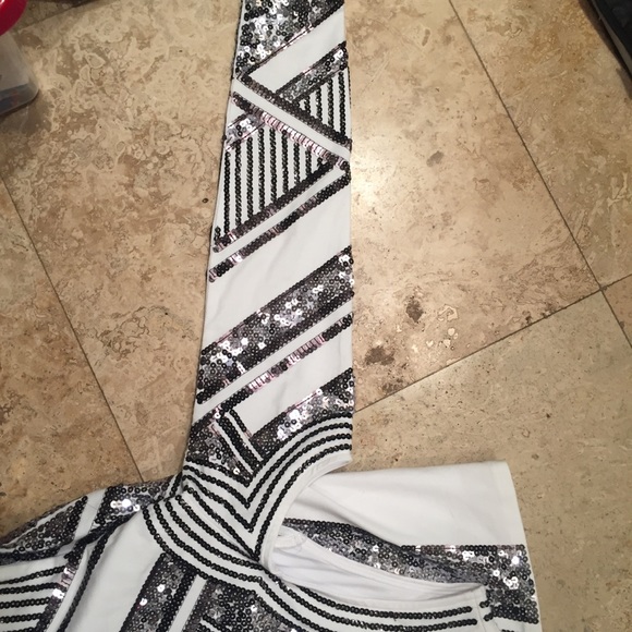 Express Cut Out Shoulder Sequin Dress - Picture 7 of 8